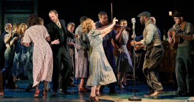 Girl From The North Country - and Dylan's tunes - back at the Old Vic