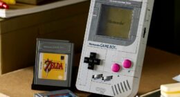 Here is Lego’s official Nintendo Game Boy — with lenticular display
