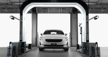 Hertz slaps $935 fee on Navy Sailor for dent as scandal spirals