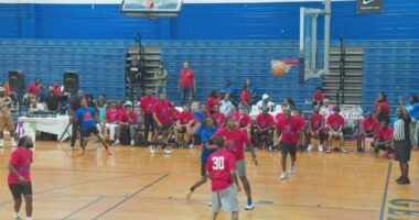 High School All-Stars defeat Jacksonville celebrities