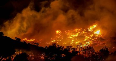 Hotels and homes evacuated on Greek island of Crete as wildfire burns out of control