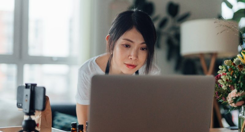 How to Build a Side Hustle That Stands on Its Own — Without Burning Out