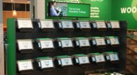 Woolworths is expanding the roll-out of its digital supermarket trolley, allowing thousands of customers to track their spending in real-time.