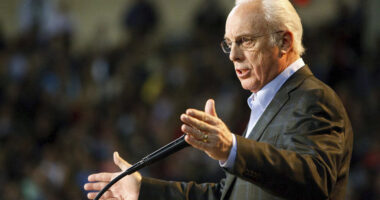 Influential evangelical preacher John MacArthur dies at 86