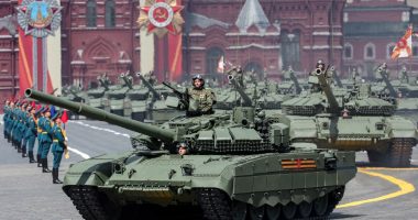 Russian T-90 tanks in a military parade on Red Square.