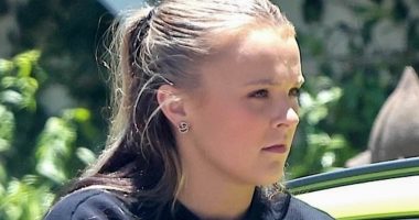 JoJo Siwa's romance with Chris Hughes heats up
