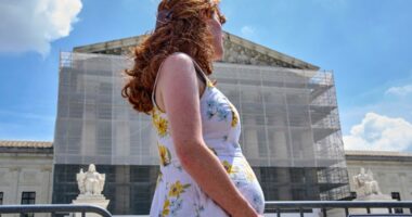 Judge blocks Trump's birthright citizenship order in NH