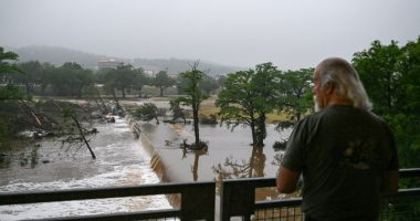 Kristi Noem addresses concerns about warnings sent during Texas storms