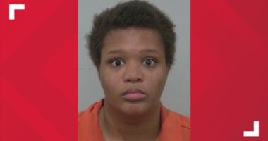 Lake City child left in hot car, mother arrested