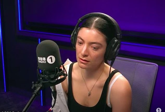 Lorde has opened up about a tough time where all she thought about was 'weighing as little as possible'