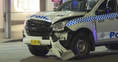 Man hit by police car in Darlinghurst