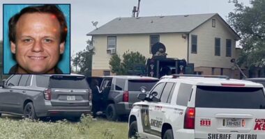 Man killed wife, lived with body in the home for month: Cops