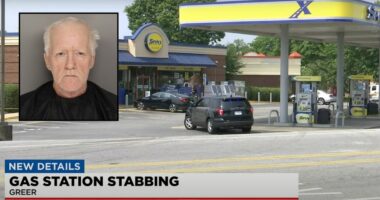 Man stabbed victim in throat at store checkout line