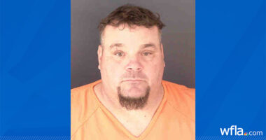 Man who posed as contractor to steal thousands from Hurricane Ian victims gets 5 years