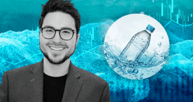 Meet the Person Who Invented Plastic that Dissolves in Water