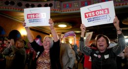 Missouri judge again blocks many of the state's anti-abortion laws