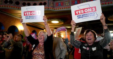 Missouri judge again blocks many of the state's anti-abortion laws