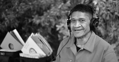 New Zealand's music community is in mourning following the sudden death of Fat Freddy's Drop founding member Chris Ta'aloga Faiumu ¿ better known to fans around the world as DJ Mu
