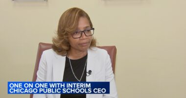 New interim Chicago Public Schools CEO Dr. Macquline King speaks in first 2 weeks on the job on $736 million CPS budget shortfall