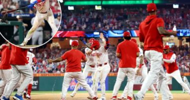 Phillies-Red Sox game ends in strangest way possible