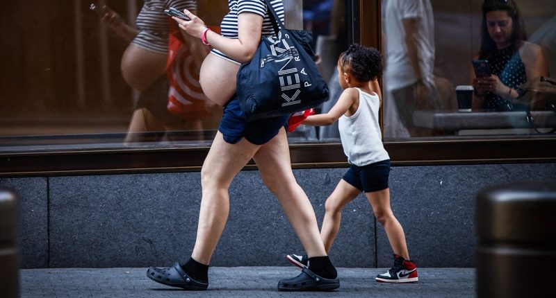Red state now offers preferred parking for pregnant women
