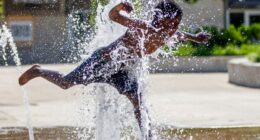 Savannah extending hours on pools and cooling centers