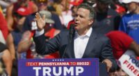 Senator feet away when Trump was shot recalls his 'uncommon behavior'