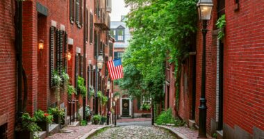 Stark warning about booming city where it's cheaper to buy than rent