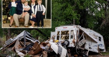 Texas dad refused to let go of 'his babies' during flood â and all were swept away, witness says