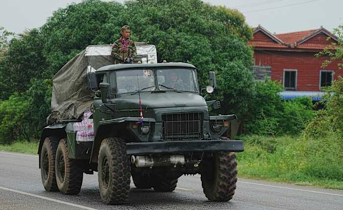 Thailand and Cambodia agree to ceasefire talks after Trump steps in, but border clashes persist