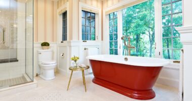 The trendy paint color renovation experts are warning against