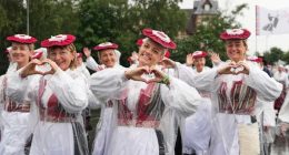 Thousands of voices unite in song at traditional choir festival celebrating Estonia's culture