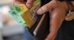 The federal government will introduce legislation to protect the use of cash.