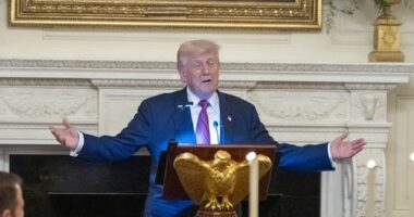Trump threatens deal with Commanders if they don't change back to 'Redskins'