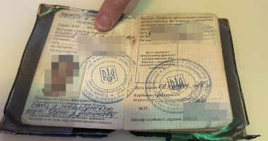 Ukrainian 'draft dodgers' reveal how they avoided going to war
