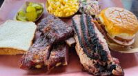 At Windy City Smokeout, barbecue and country stars take center stage