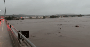 Conflicting officials, social posts leave evacuation delay questions in Kerr County flooding