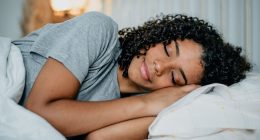 Death risk alert if you sleep too long as study shows two-hour golden window