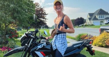 Doctors dismissed woman's common symptoms for months... until they discovered she had a deadly colon cancer