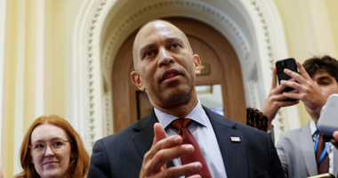 Hakeem Jeffries: If Big Beautiful Bill Passes, a 'Deportation Machine Will Be Unleashed on Steroids'