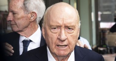 Lawyer has 'grave concerns' about legality of raid in Alan Jones sexual abuse case