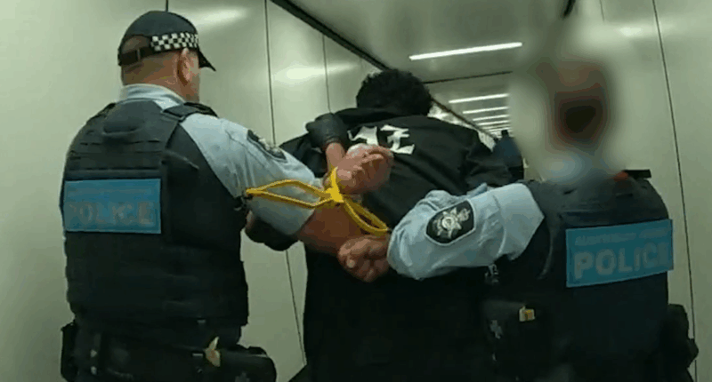 Man sentenced in Victoria over attack on flight crew