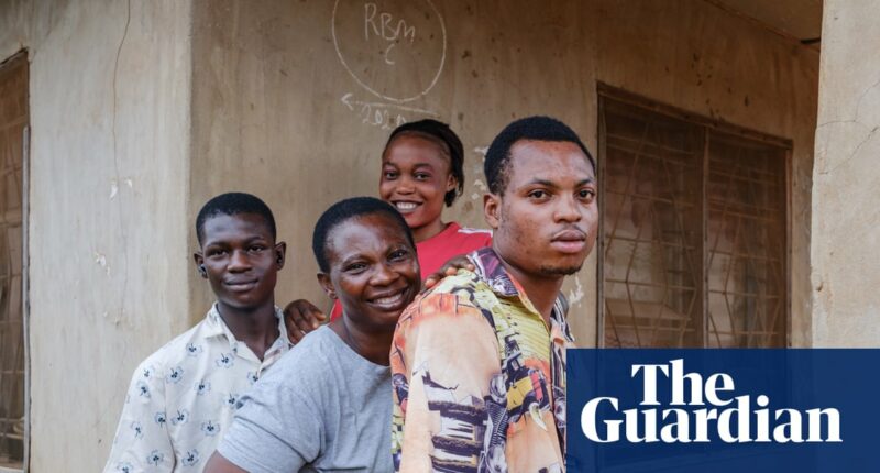 Meet Nigeria’s human flycatchers luring bloodsucking insects in the name of science