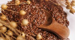 Menopause symptoms can 'improve' if you eat nutritionist's five foods
