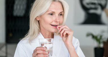 Scientists warn 50 cent pain pill used by millions of Americans is tied to shocking surge in dementia risk