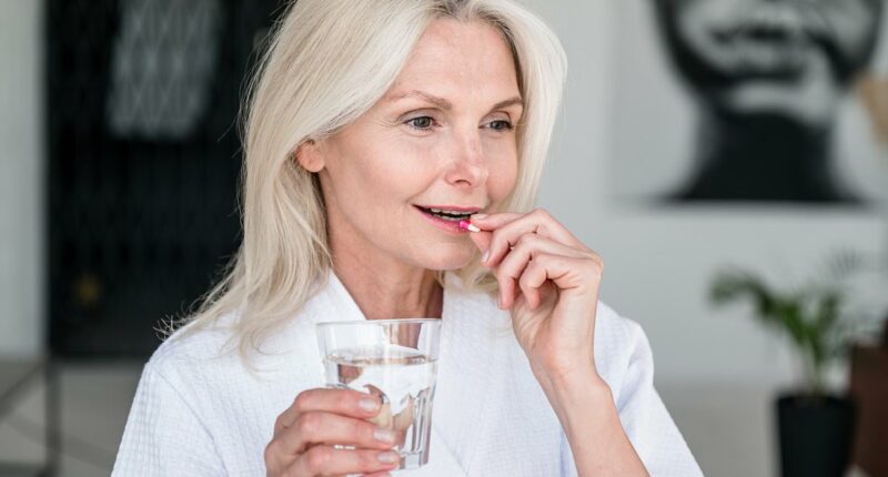 Scientists warn 50 cent pain pill used by millions of Americans is tied to shocking surge in dementia risk