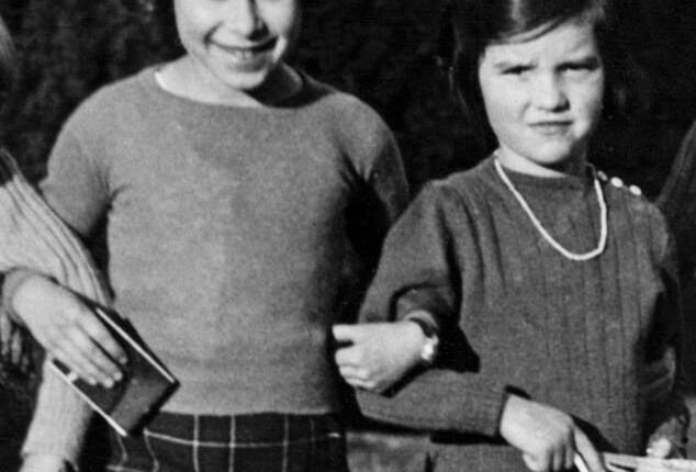 The future Elizabeth II and Mary Anna (right)