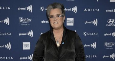 Trump lashes out at Rosie O’Donnell, threatens to take away US citizenship