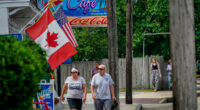 'Dear Canada': U.S. tourist spots try to win back neighbors from the north