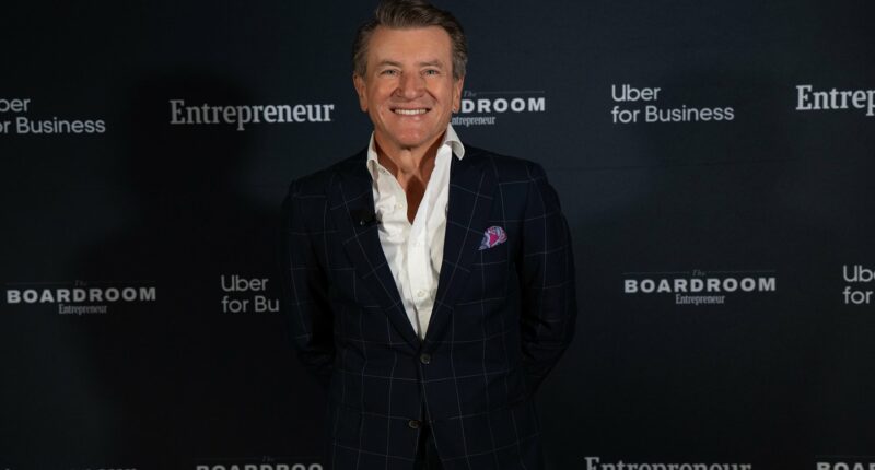 8 Powerful Lessons from Robert Herjavec at Entrepreneur Level Up That Every Founder Needs to Hear